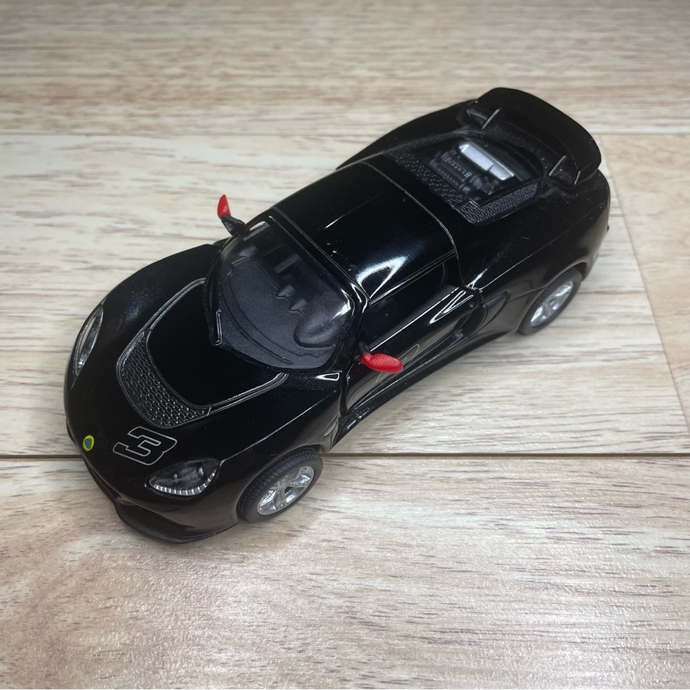 Black Lotus Exige S is a 1/32 Scale Diecast Model Replica